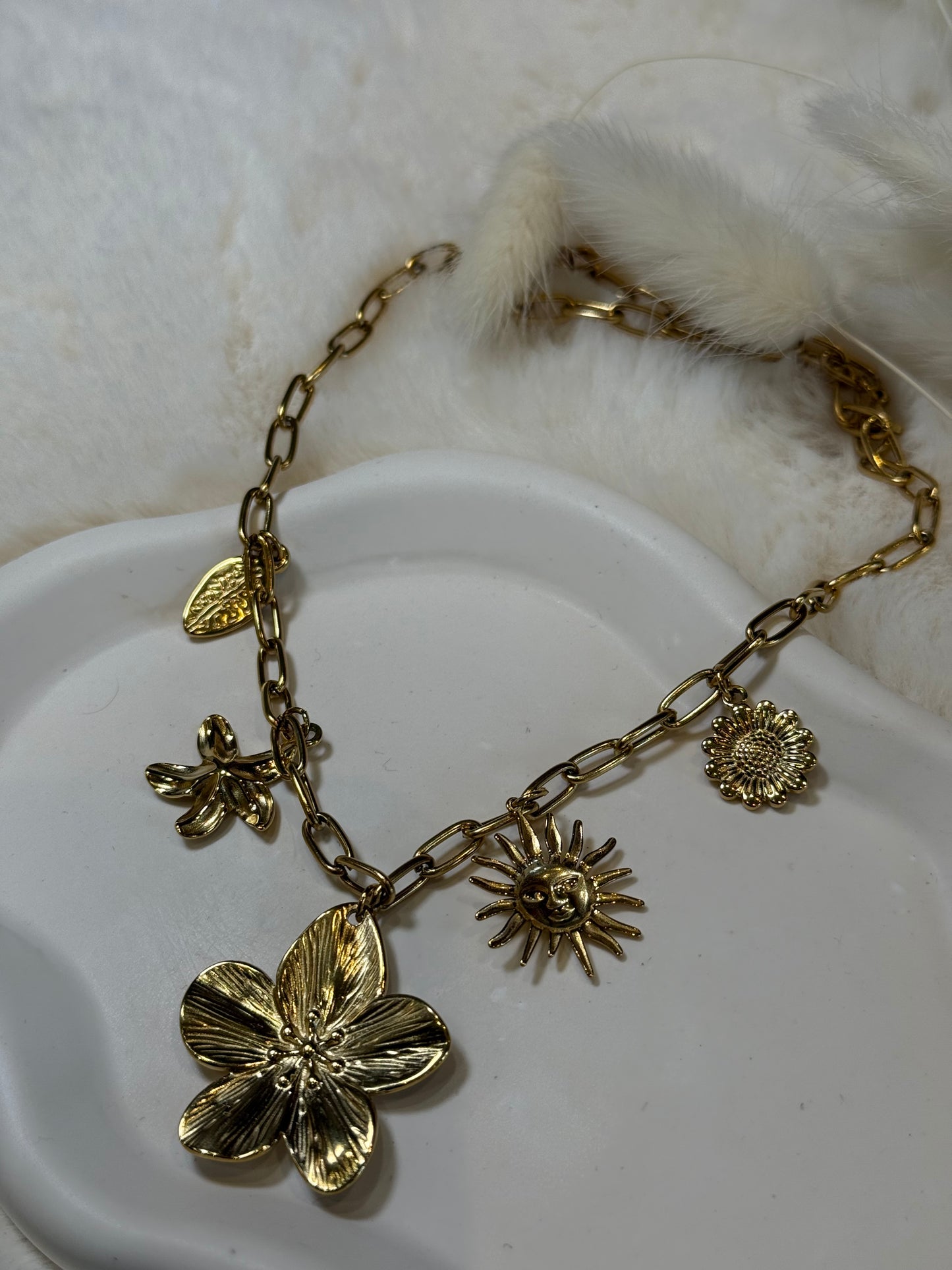 Collier breloques Flora