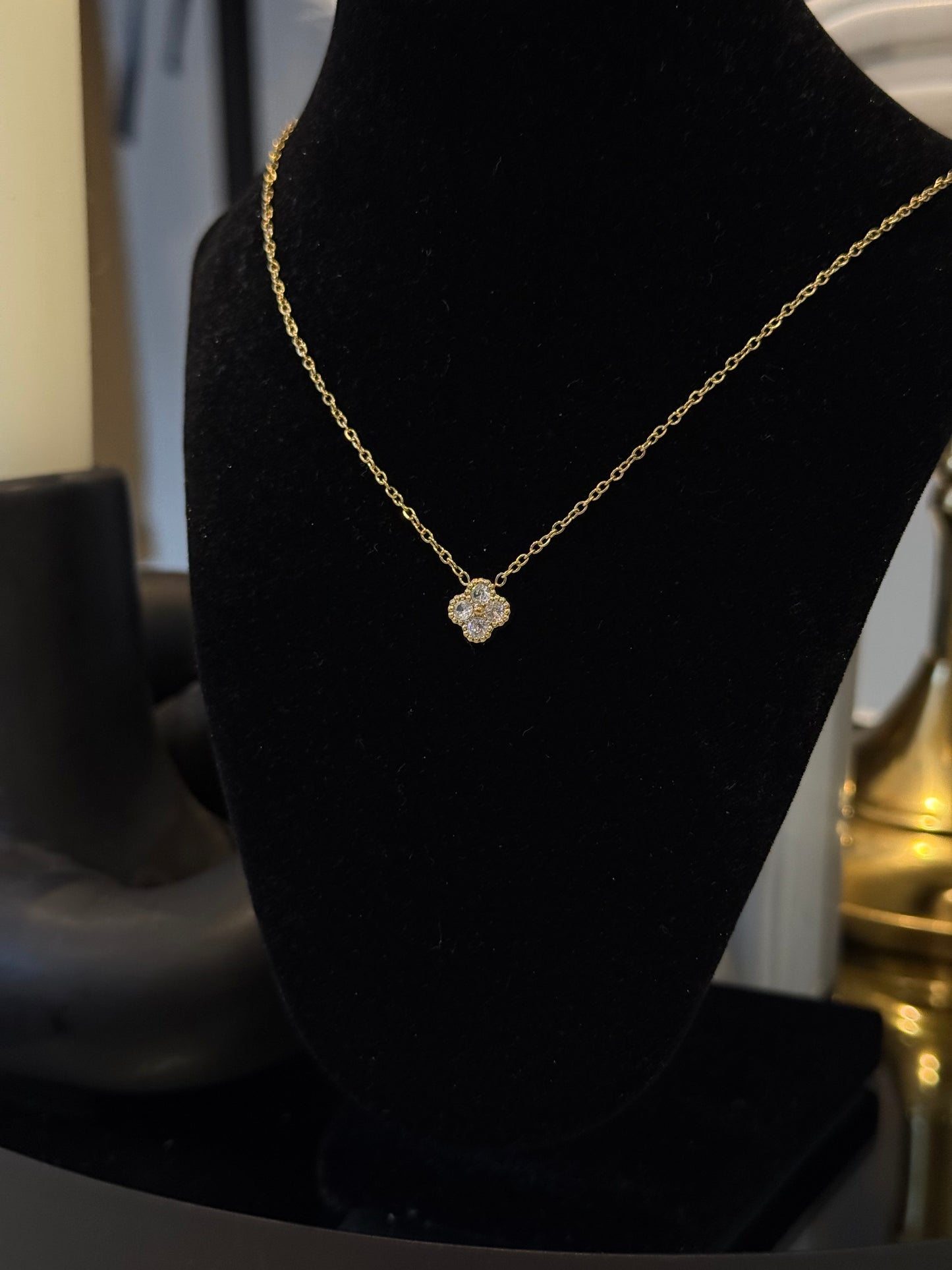 Collier Lina
