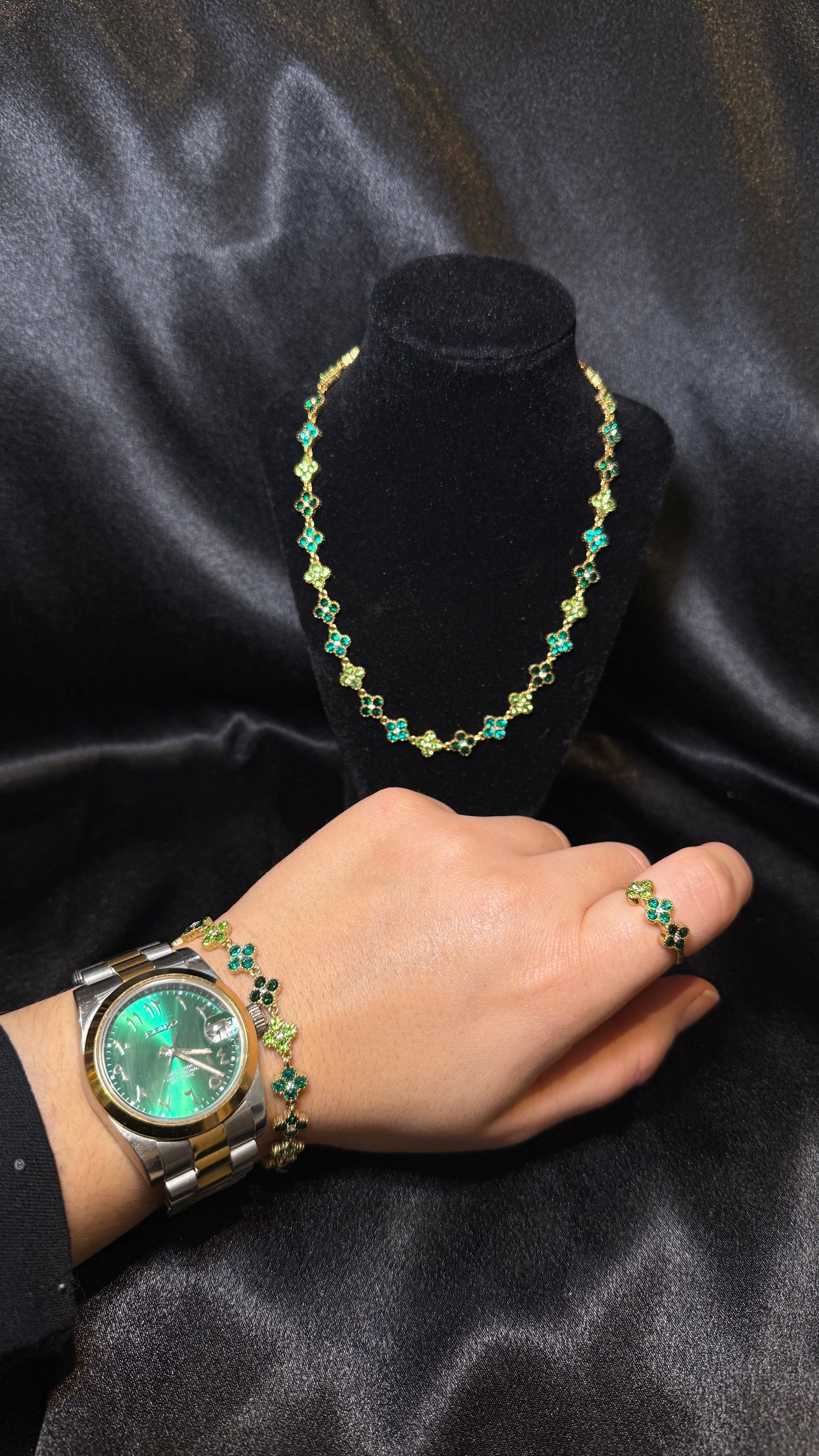 Colliers Dilara