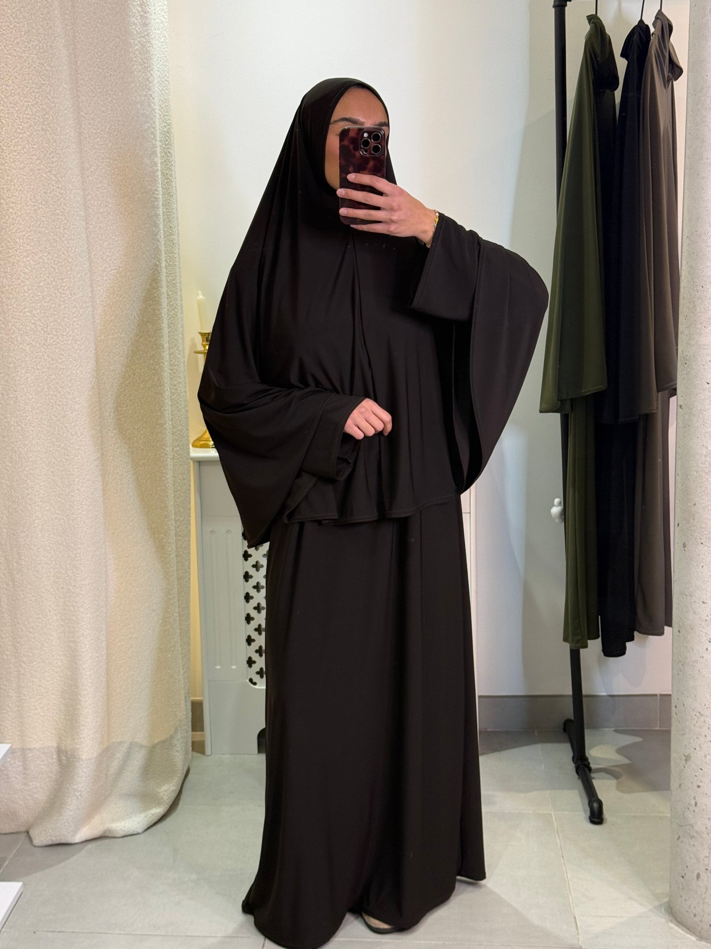 Ensemble Assia marron