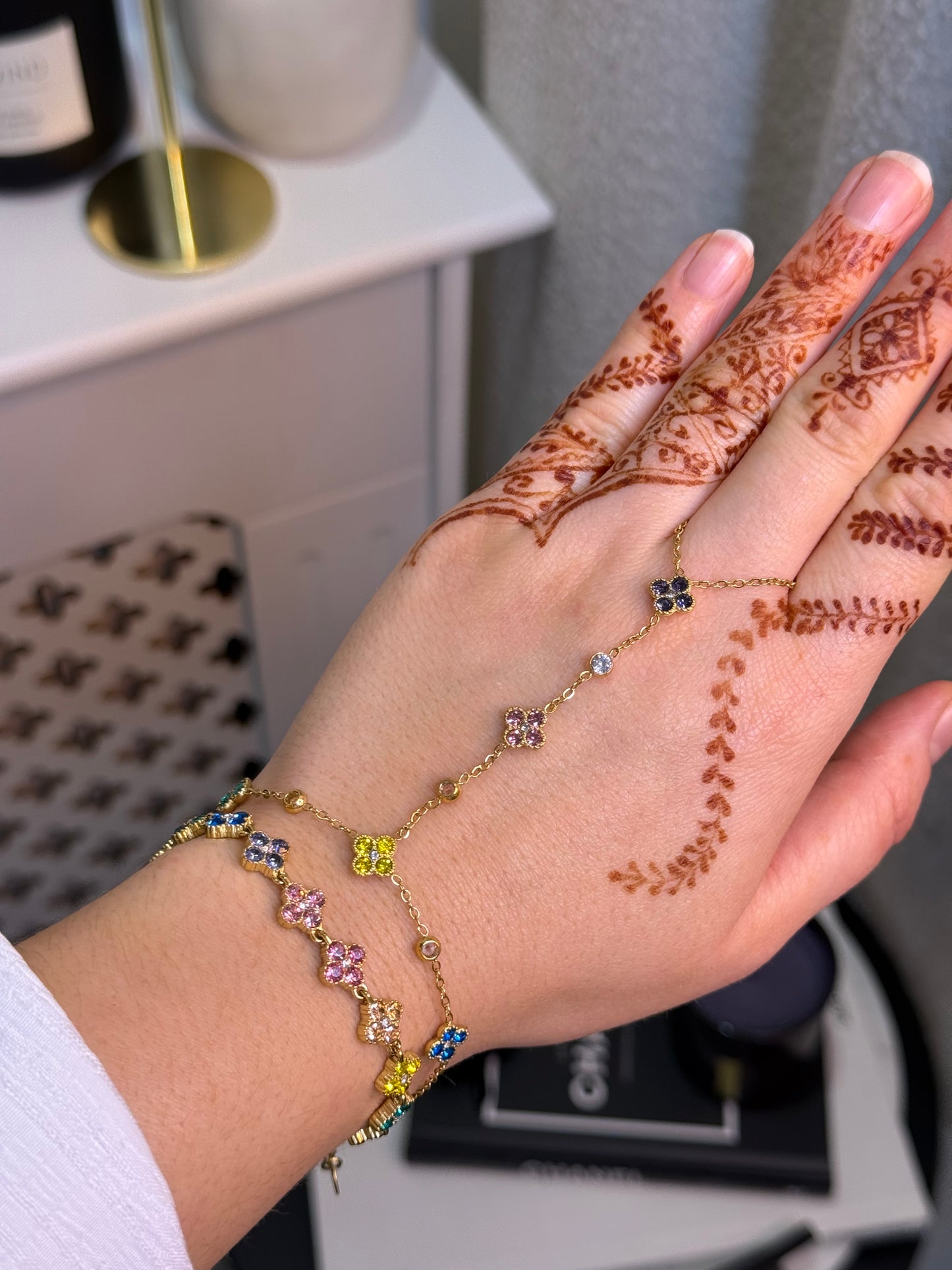 Chaîne de main Dilara multicolore